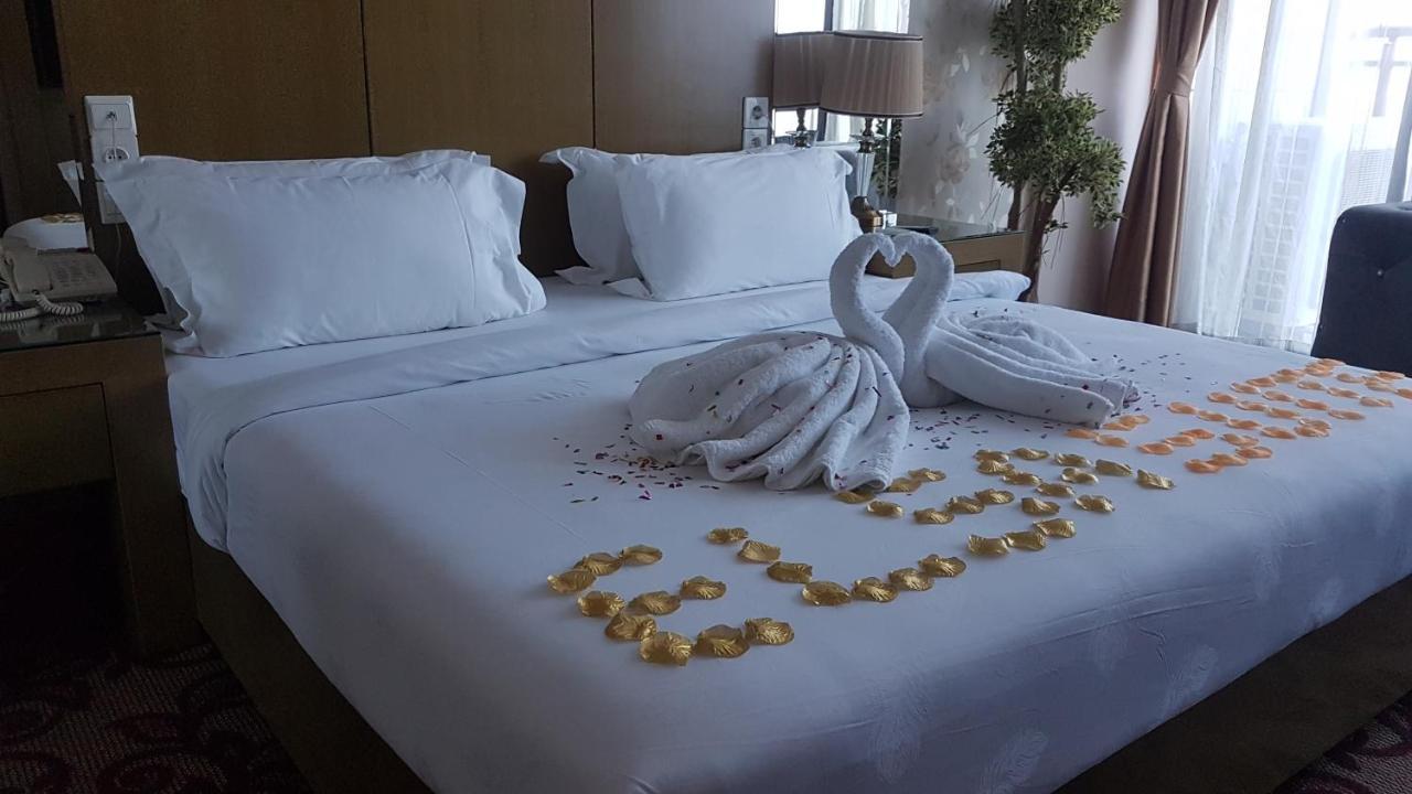 Edmond Hotel Μπραζαβίλ Εξωτερικό φωτογραφία