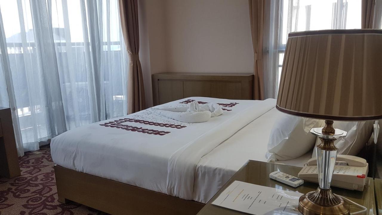 Edmond Hotel Μπραζαβίλ Εξωτερικό φωτογραφία
